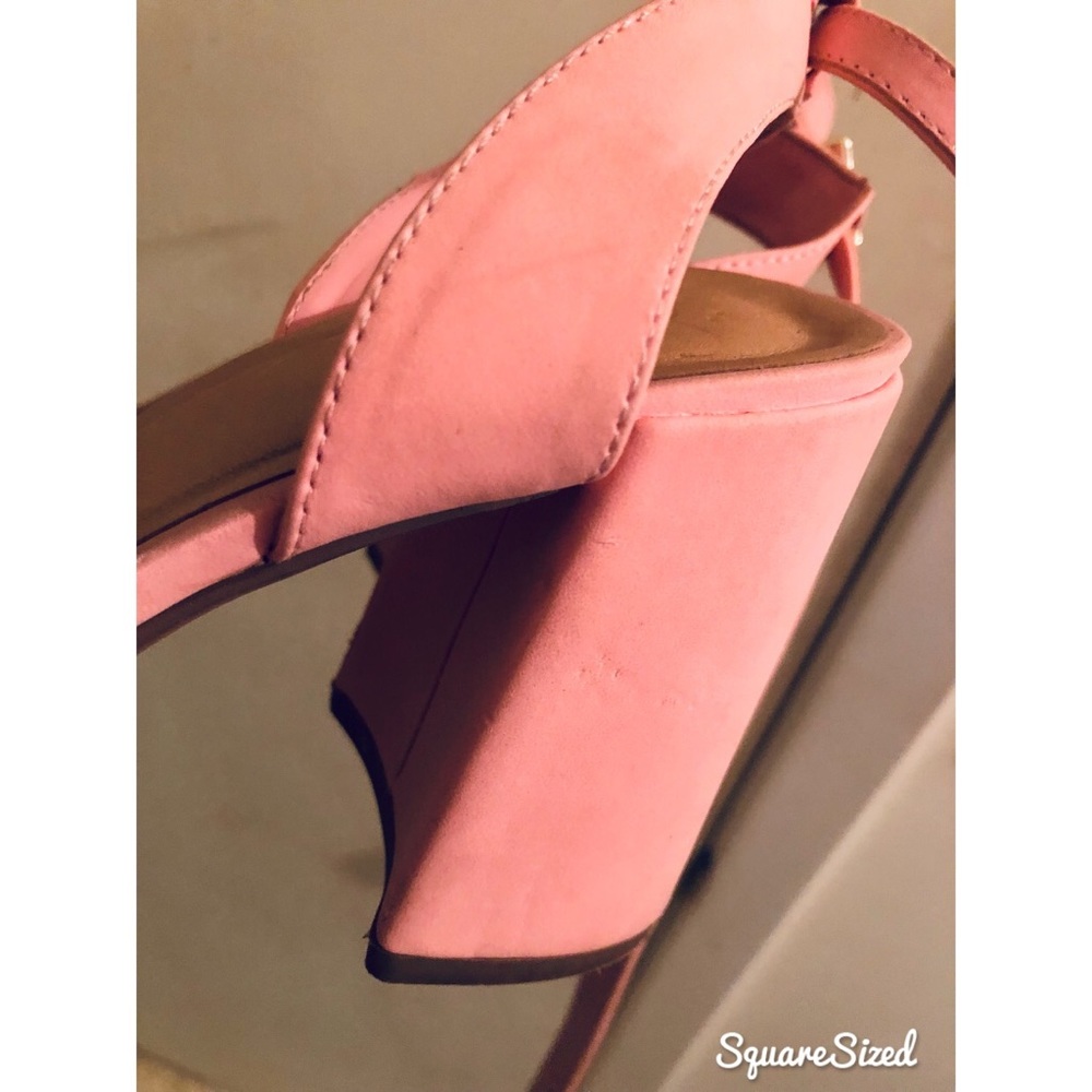 Pink heels